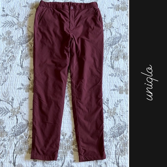 Uniqlo Pants - Uniqlo Fleece Lined Pants in Maroon • Medium